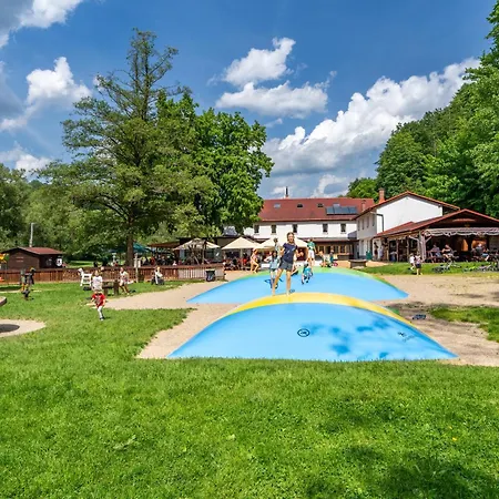 Zrcadlova Koza Guest house 3*