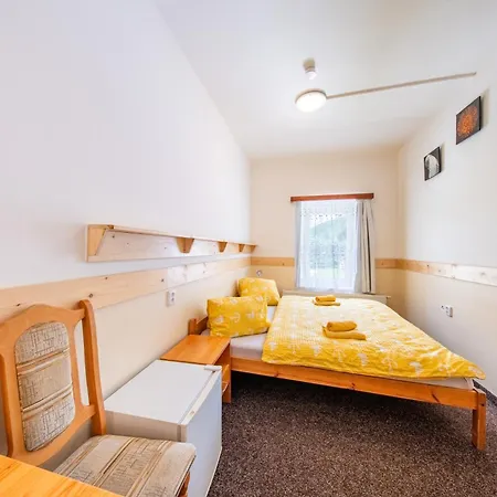 Zrcadlova Koza Guest house 3*