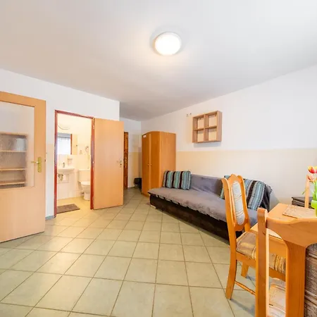 Zrcadlova Koza Guest house