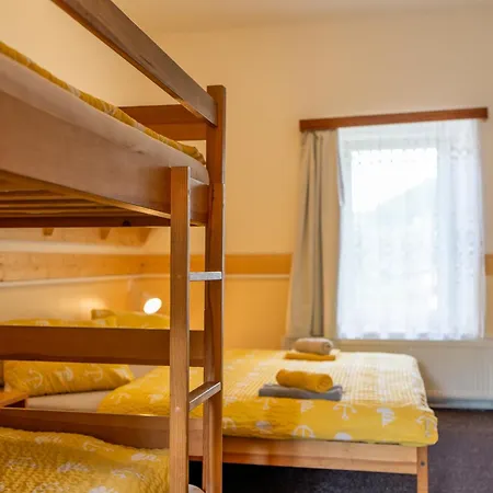 Zrcadlova Koza Guest house 3*
