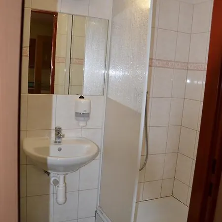 Zrcadlova Koza Turnov