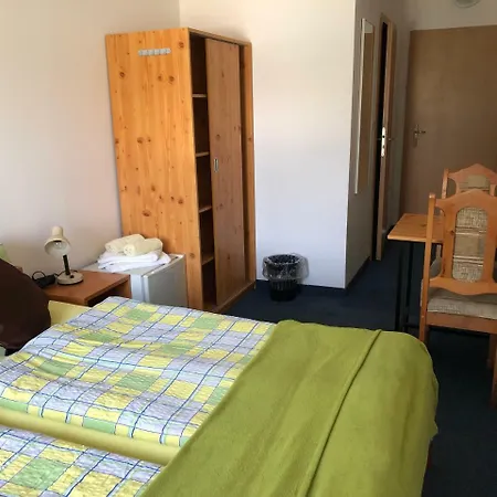 Zrcadlová Koza Penzion Turnov